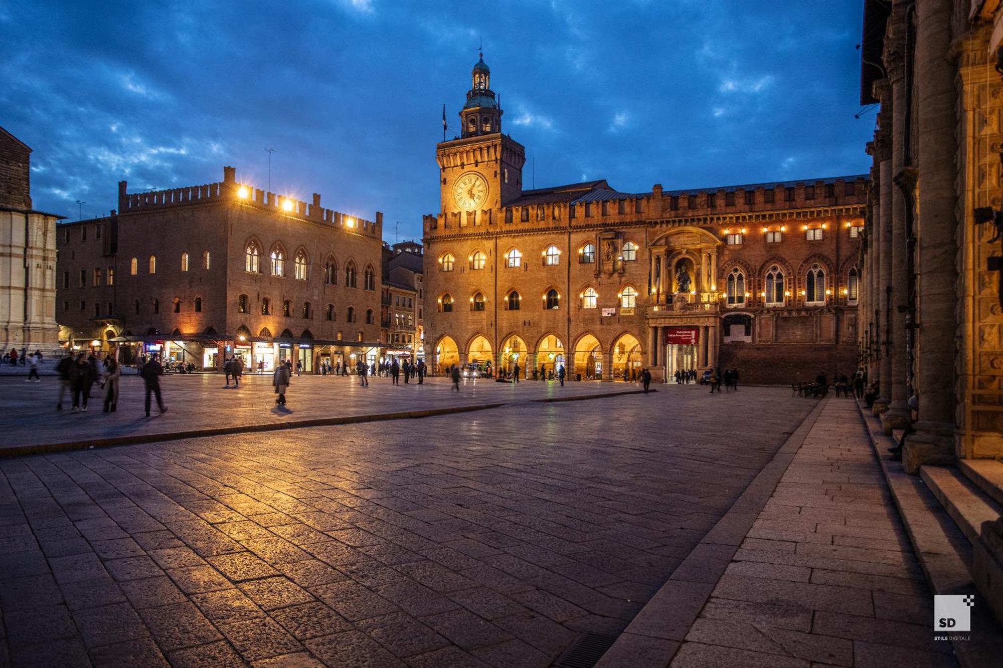 Urbanicooh Paracelso - Piazza Maggiore View Bologna Luaran gambar