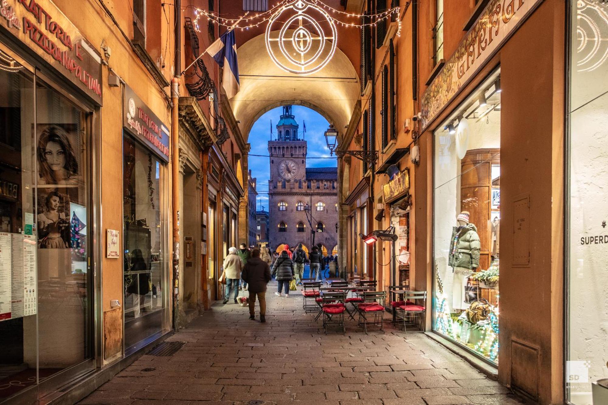 Urbanicooh Paracelso - Piazza Maggiore View Bologna Luaran gambar